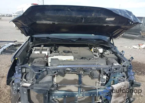 2022 Toyota Tundra 1794 Edition z USA, uszkodzony, nr VIN 5TFMA5DBXNX049616